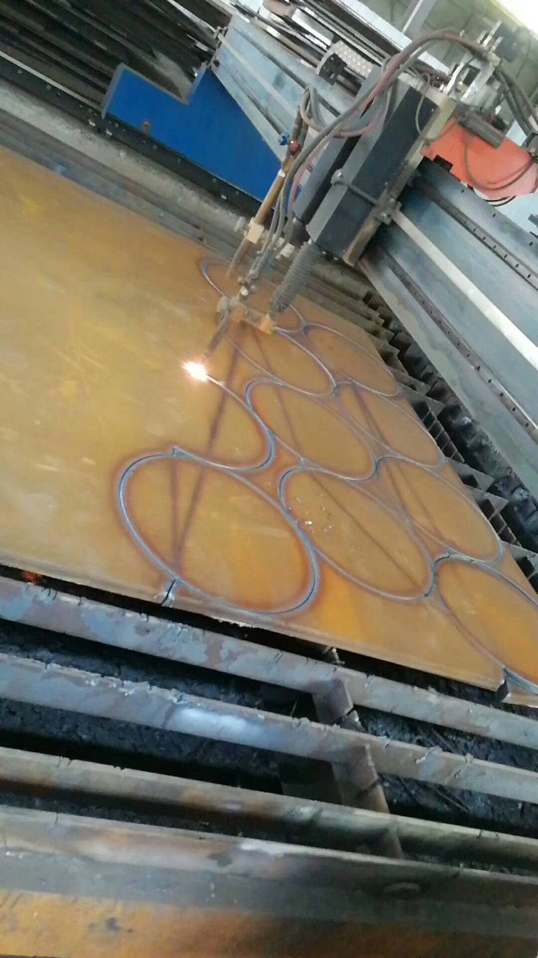 為什么等離子切割機不能切割過厚的耐磨鋼板