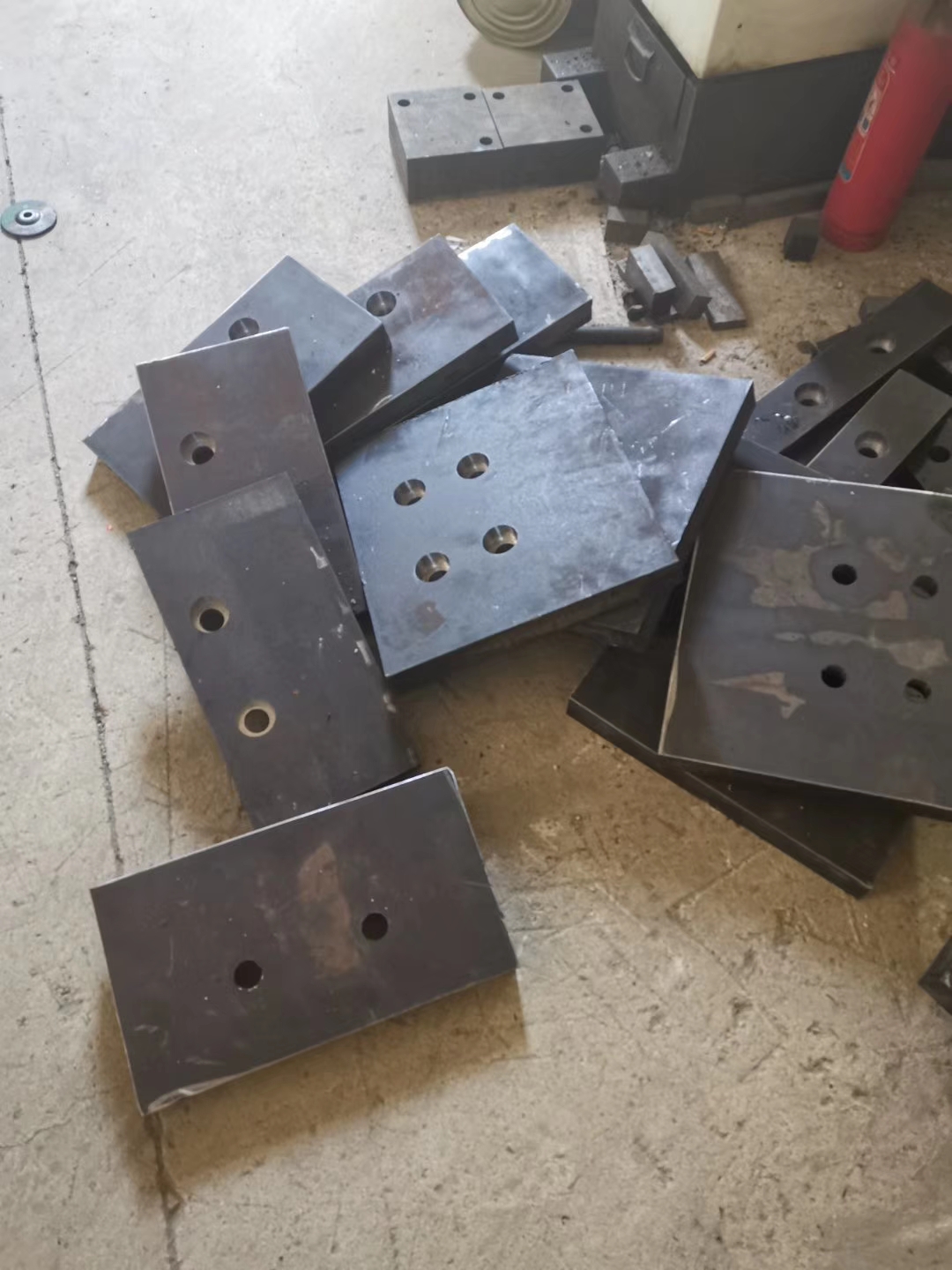 為什么等離子切割機不能切割過厚的耐磨鋼板